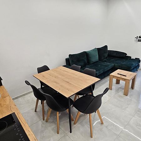 Elite Estate Διαμέρισμα Ποντστράνα Εξωτερικό φωτογραφία